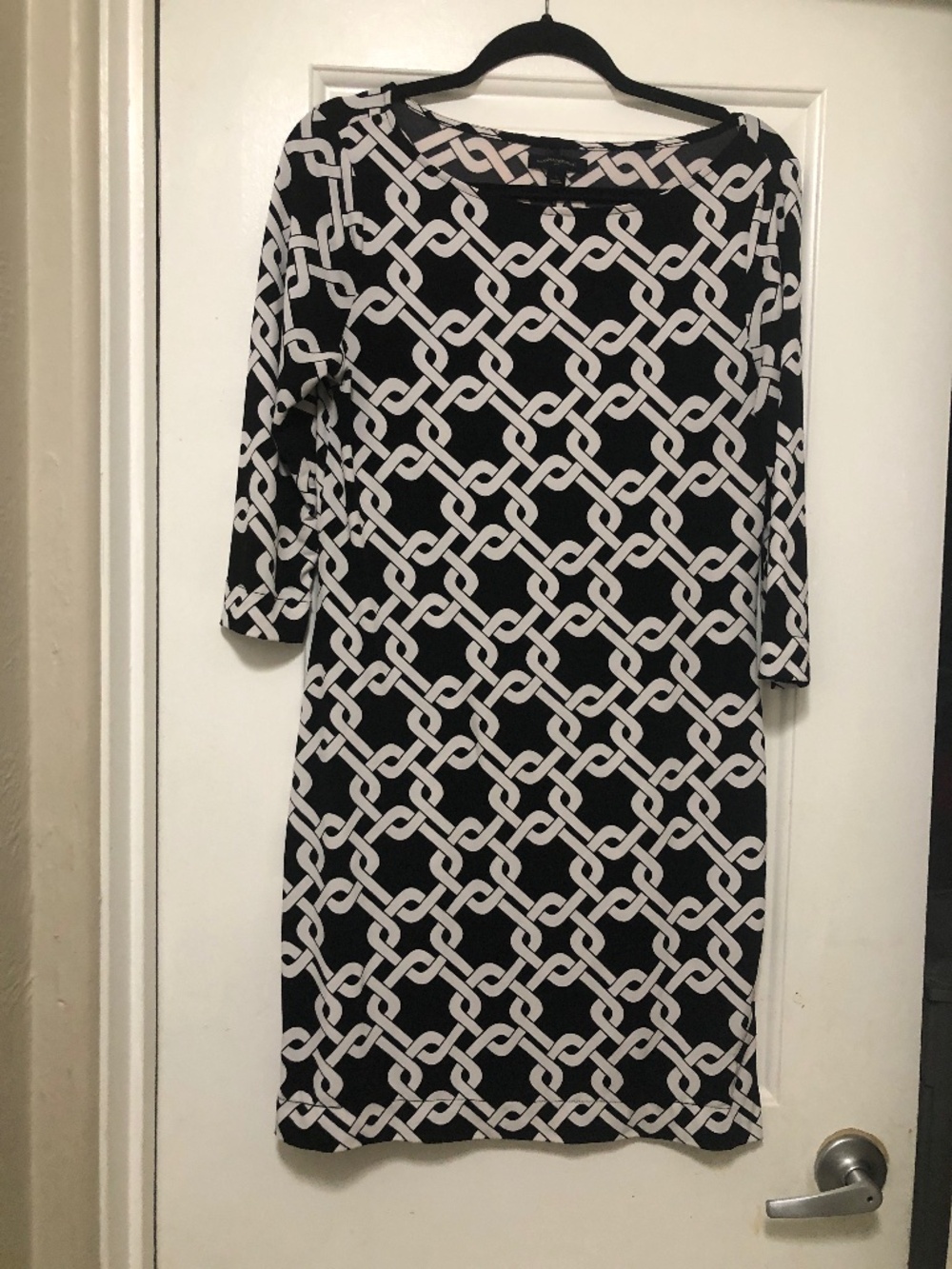 Banana Republic Size S  Black and White Chain Link Knee Length Dress EUC Cute